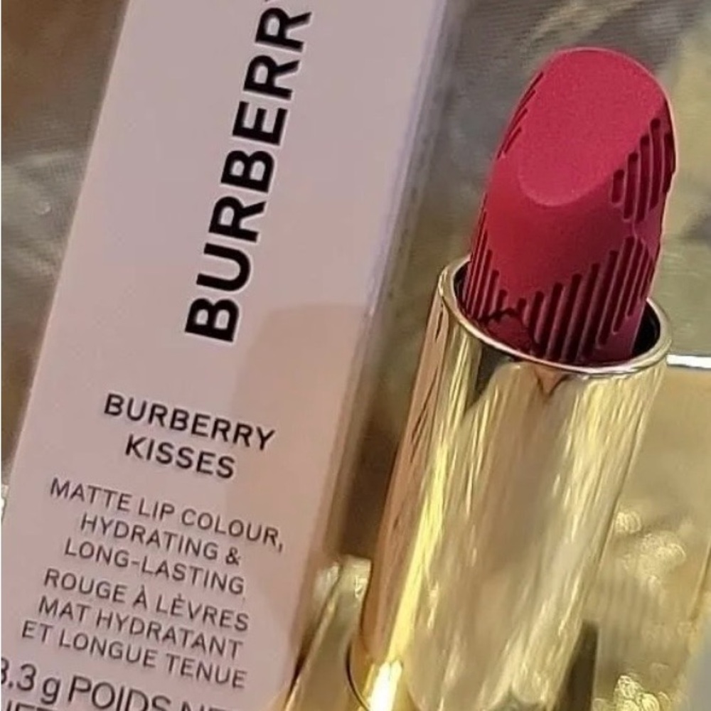 Burberry Kisses Matte Lipstick - red matte